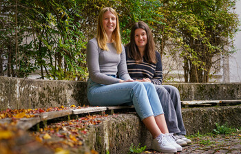 Sarah Thanner und Nadine Wieser aus unserer 4 HLW sind Peer-Buddys für die Schüler*innen unserer 2 HLW.